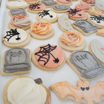 Sweets By Jenna - gorgeous fall / Halloween cookies! - Bakeries Near Me - Rocky Hill, Connecticut Sweets By Jenna - gorgeous fall / Halloween cookies! - Bakeries Near Me - Rocky Hill, Connecticut