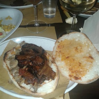 Biergarten - Panino senza glutine con funghi,provola e melanzane!! - Pubs Near Me - Naples, NA Biergarten - Panino senza glutine con funghi,provola e melanzane!! - Pubs Near Me - Naples, NA