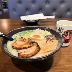 Kimiya - Tonkatsu Ramen, hot green tea