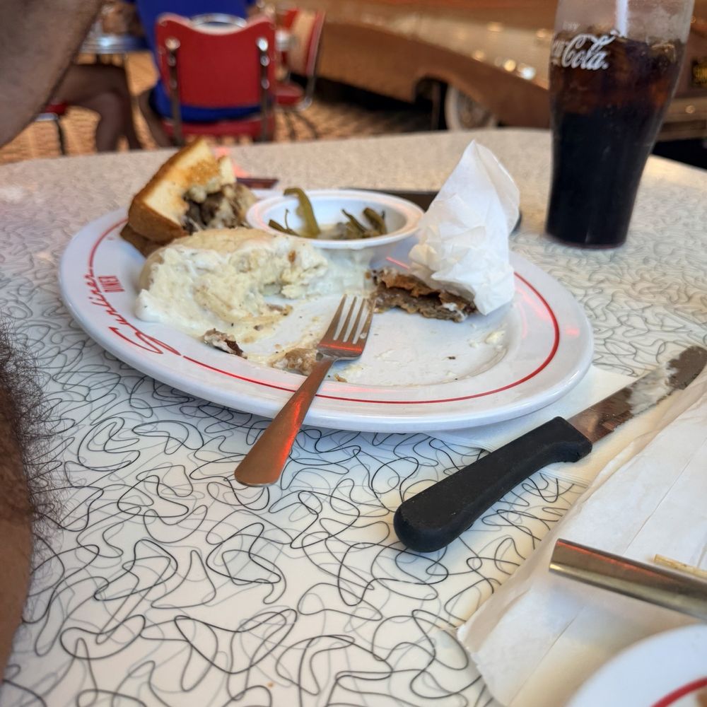 Sunliner Diner - Country fried steak with mashed potatoes and green beans. - Diners Near Me - Orange Beach, Alabama Sunliner Diner - Country fried steak with mashed potatoes and green beans. - Diners Near Me - Orange Beach, Alabama