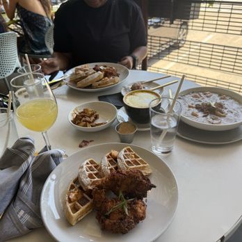 Hummingbird - Bars Near Me - Raleigh, North Carolina