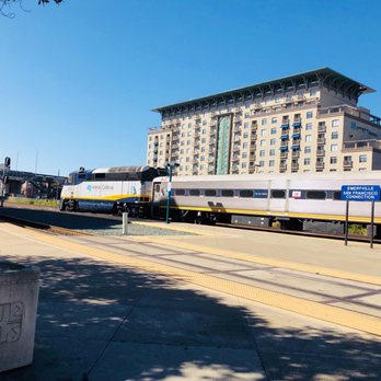 Amtrak - Train Stations Near Me - Emeryville, California