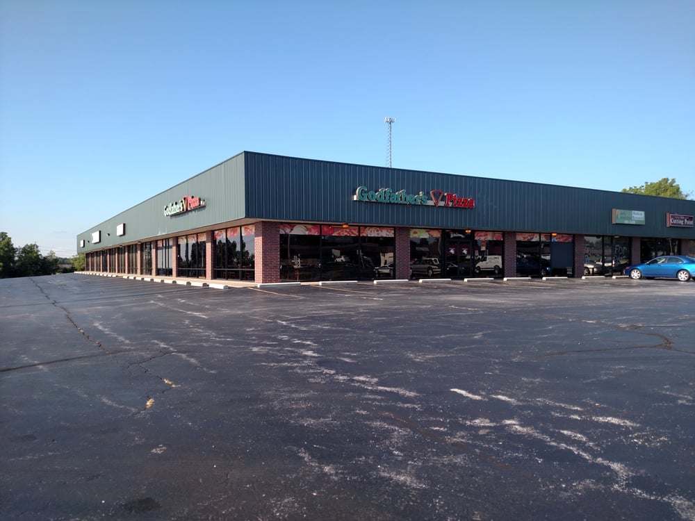 GODFATHERS PIZZA Updated September 2024 26 Reviews 510 E South St
