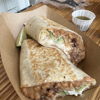 Salsa Limón - Campeon burrito - Tacos Near Me - Dallas, Texas Salsa Limón - Campeon burrito - Tacos Near Me - Dallas, Texas