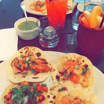 Del Toro - tacos de pescado & shrimp - Burgers Near Me - Chicago, Illinois Del Toro - tacos de pescado & shrimp - Burgers Near Me - Chicago, Illinois