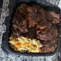 Jamaican Kitchen - Stew chicken with rice, peas and cabbage (large)