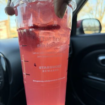 Starbucks - Strawberry Lemonade Açaí drink - Coffee & Tea Near Me - Duluth, Georgia Starbucks - Strawberry Lemonade Açaí drink - Coffee & Tea Near Me - Duluth, Georgia