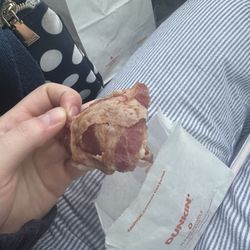 Dunkin' - Raw bacon