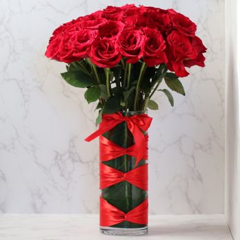 Florboxoxo - Shop our classic red Rose Bouquets 36 stems - perfect for Valentine's Day! - Florists Near Me - Denver, Colorado Florboxoxo - Shop our classic red Rose Bouquets 36 stems - perfect for Valentine's Day! - Florists Near Me - Denver, Colorado