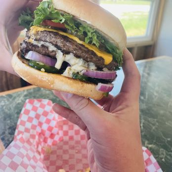 Lee's Almost by the Lake - Delicious Lee burger - New American Near Me - Spicewood, Texas Lee's Almost by the Lake - Delicious Lee burger - New American Near Me - Spicewood, Texas