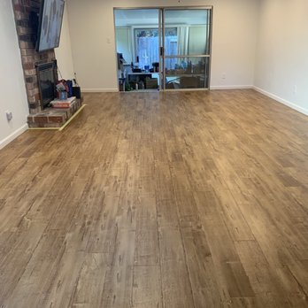 ATG Flooring - Living room after - Flooring Near Me