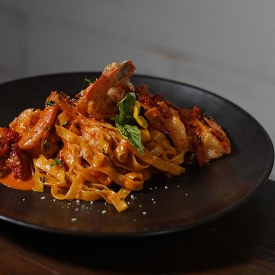 The District Eatery Tap & Barrel by null