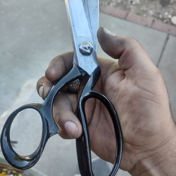 Phil's Knife Sharpening - Scissors - Knife Sharpening Near Me Phil's Knife Sharpening - Scissors - Knife Sharpening Near Me