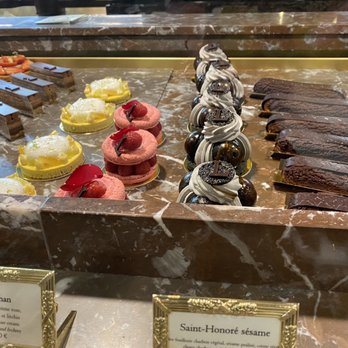 Ladurée - Macarons Near Me - Paris, 75 Ladurée - Macarons Near Me - Paris, 75