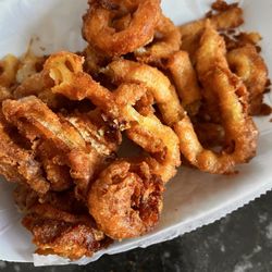 Girly's Grill - Onion rings