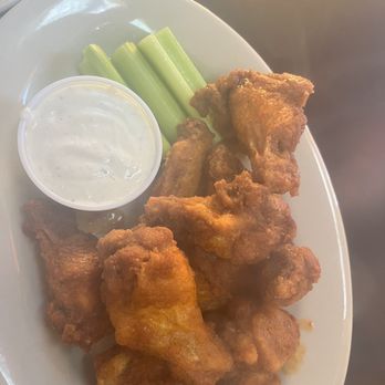 Fitz's - Wonder Wings - New American Near Me - Saint Louis, Missouri