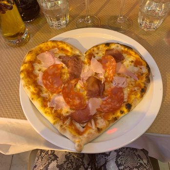 Gusto Italia - Regina pizza - Italian Near Me - Paris, 75 Gusto Italia - Regina pizza - Italian Near Me - Paris, 75