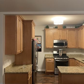 Got A Painter Cabinet Refinishing - Before - Refinishing Services Near Me - Bloomingdale, Illinois Got A Painter Cabinet Refinishing - Before - Refinishing Services Near Me - Bloomingdale, Illinois