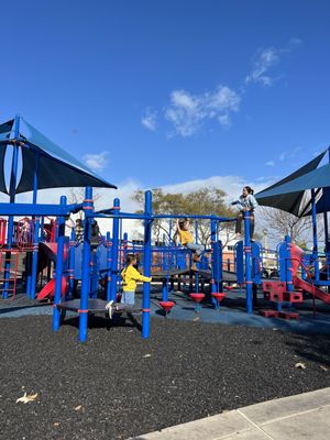 Polliwog Park by null