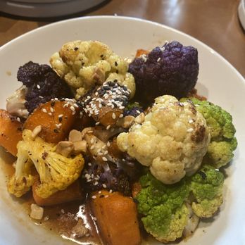 Cafe 4 - Sweet potatoes and Cauliflower - Comfort Food Near Me - Knoxville, Tennessee