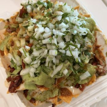 Tacos Y Que - Nachos - Tacos Near Me - Whittier, California