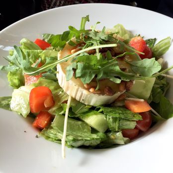 Pompa - Goat cheese salad - Italian Near Me - Amsterdam, New Hampshire