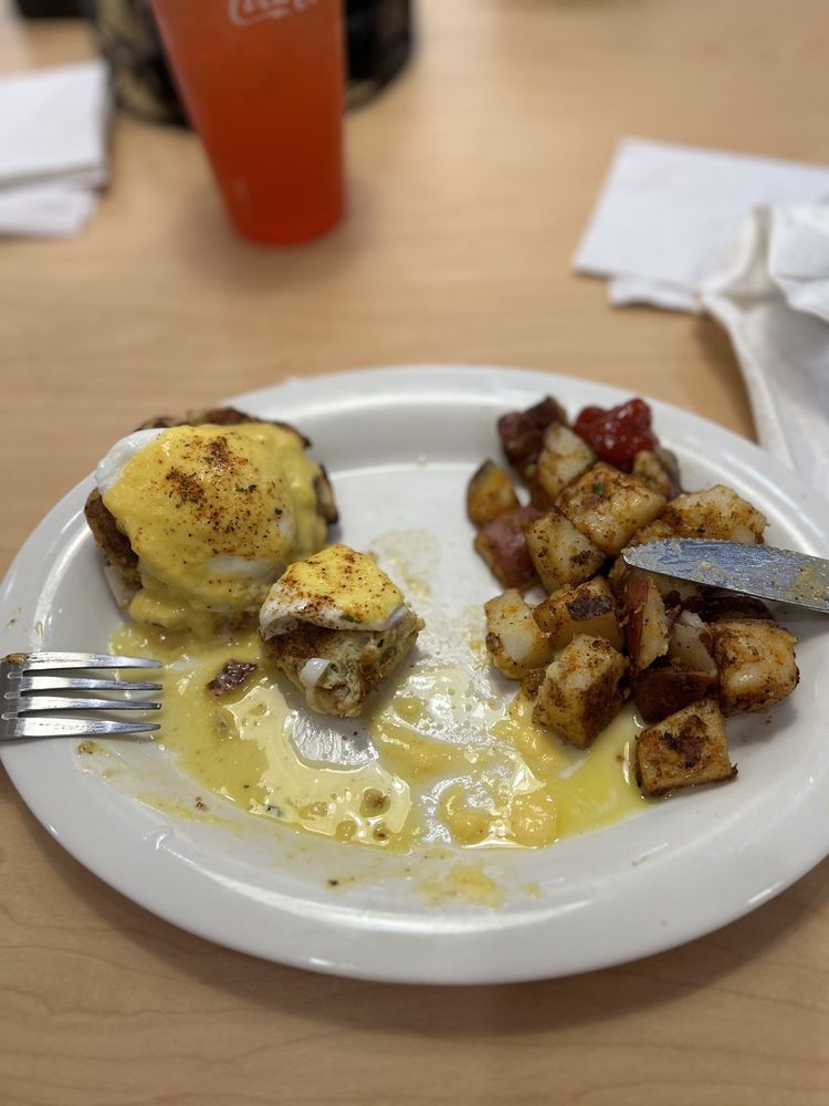 EGGS UP GRILL Updated October 2024 40 Photos & 33 Reviews 2951