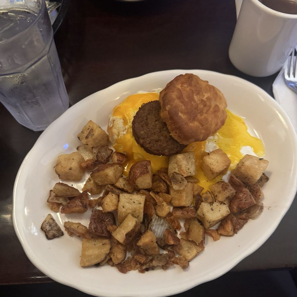 Egg Sandwich with cheese w/ Veggie Sausage & Homefries Egg Sandwich with cheese w/ Veggie Sausage & Homefries
