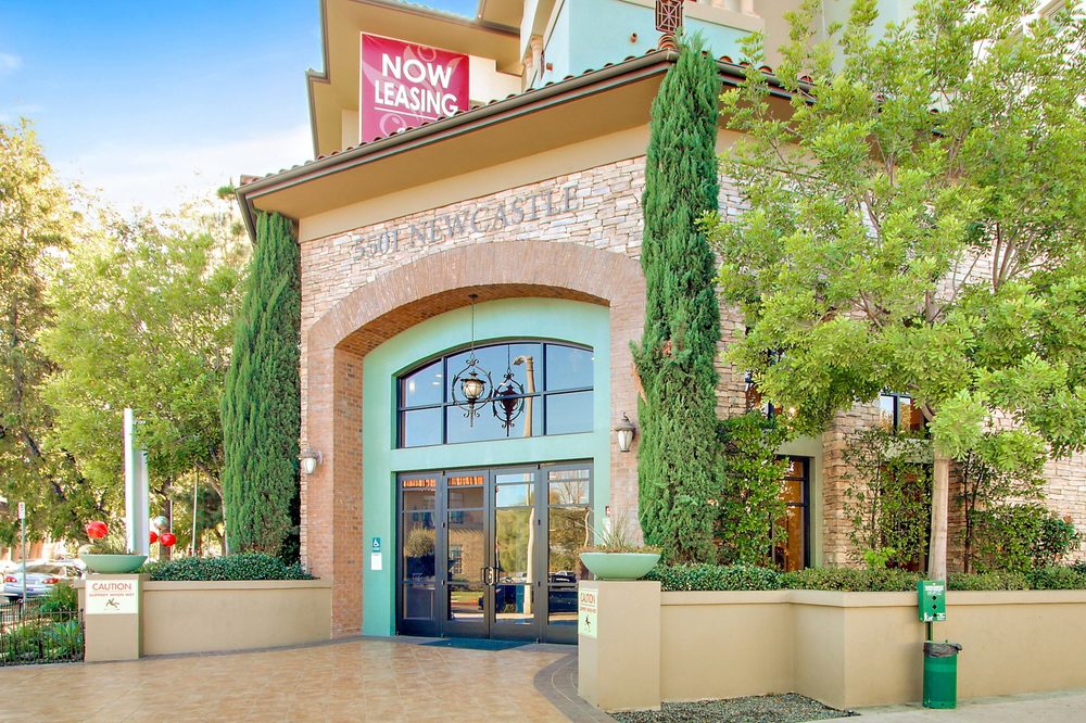 OLIVE ENCINO Updated August 2024 70 Photos & 31 Reviews 5501