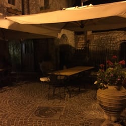 Ristorante Albergo BED AND Breakfast AL Piccolo Borgo / - L'esterno