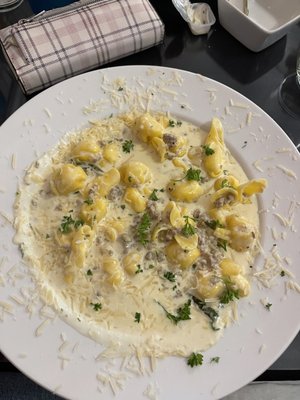 Piero's Pasta House by null