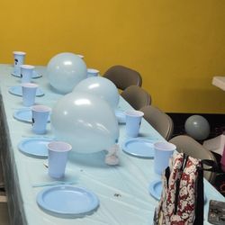 Searcy Skate Family Entertainment Center - Party table