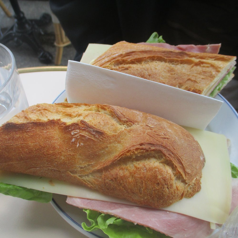 Le Voltaire - French Near Me - Paris, 75