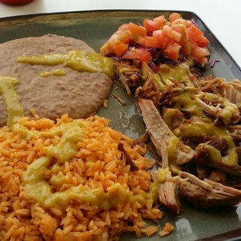 Max's Tacos - Pork Carnitas with fresh salsa, comes with choice of corn or flour tortillas. Crispy and delicious, no frills! - Food Trucks Near Me - Roseburg, Oregon