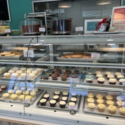 SusieCakes - Hillside Village - Assortment of these tasty little "waistline expanders" ;-)