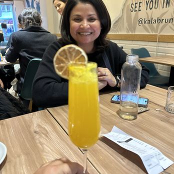 Kala Brunch - Da bomb Mimosa - Breakfast & Brunch Near Me - Barcelona, B
