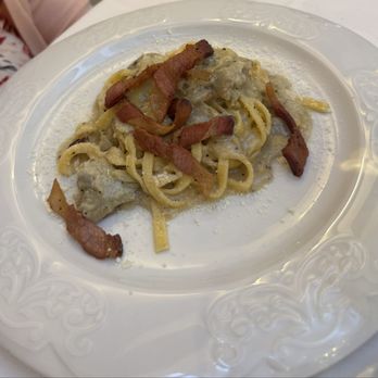 Il Giardino di Albino - Pasta with bacon - Italian Near Me - Rome, RM Il Giardino di Albino - Pasta with bacon - Italian Near Me - Rome, RM