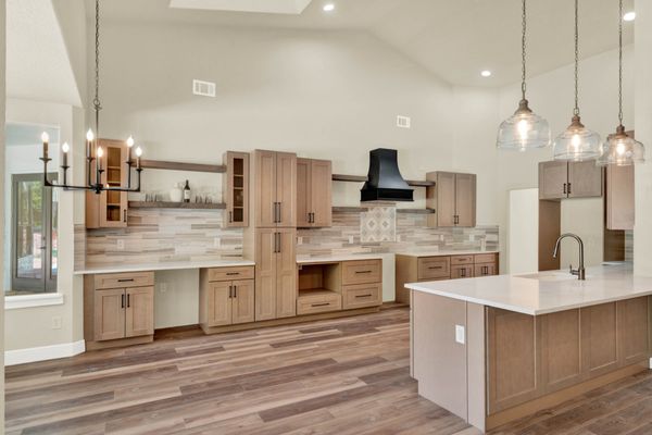 Stenhouse Roofing Logo