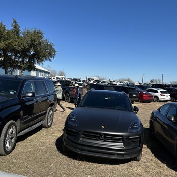 Blue Hills at Round Top - Parking area/lot is grass and rocks on the other side - Antiques Near Me - Carmine, Texas Blue Hills at Round Top - Parking area/lot is grass and rocks on the other side - Antiques Near Me - Carmine, Texas