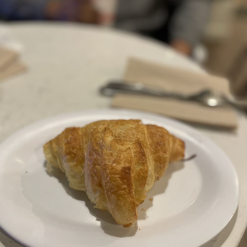 Nutella Cafe - Nutella Croissant - Desserts Near Me - Chicago, Illinois Nutella Cafe - Nutella Croissant - Desserts Near Me - Chicago, Illinois