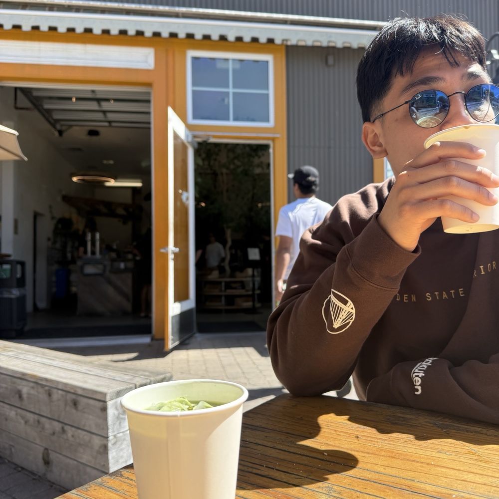 11th Hour Coffee - Front of the store - Coffee & Tea Near Me - Santa Cruz, California 11th Hour Coffee - Front of the store - Coffee & Tea Near Me - Santa Cruz, California