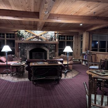 Cove Point Lodge - Lobby - Hotels Near Me - Beaver Bay, Minnesota Cove Point Lodge - Lobby - Hotels Near Me - Beaver Bay, Minnesota