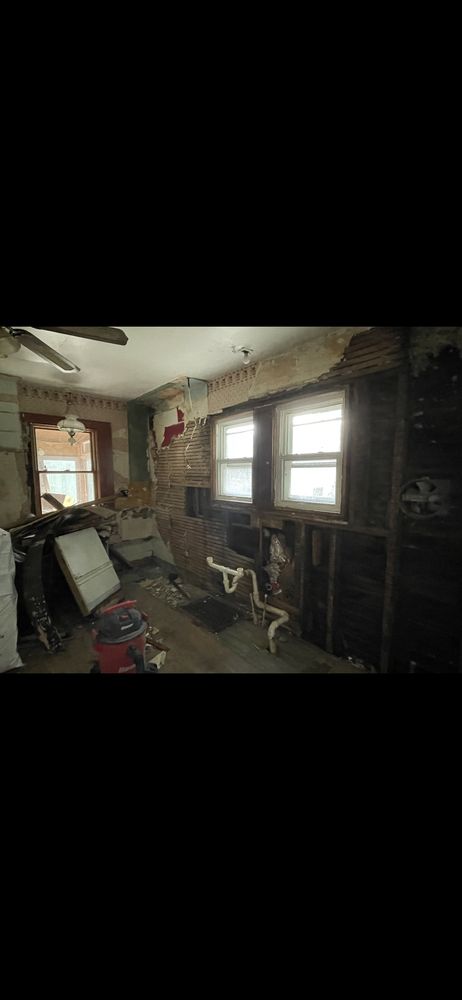 Slide of McCulloughs Men