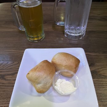 Coltons Steak House & Grill - Fresh Dinner Rolls - Steakhouses Near Me - Marion, Arkansas Coltons Steak House & Grill - Fresh Dinner Rolls - Steakhouses Near Me - Marion, Arkansas