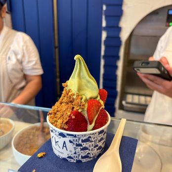 Myka - Matcha froyo with strawberries and baklava - Ice Cream & Frozen Yogurt Near Me - New York, New York Myka - Matcha froyo with strawberries and baklava - Ice Cream & Frozen Yogurt Near Me - New York, New York