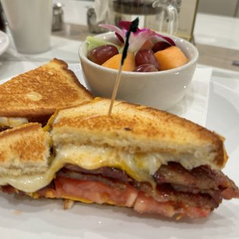 SweetDiner - Diners Near Me - Milwaukee, Wisconsin