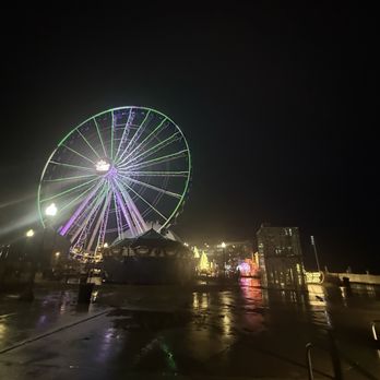 Navy Pier - Landmarks & Historical Buildings Near Me - Chicago, Illinois