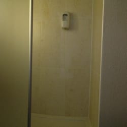 B&B Hôtel Royan la Palmyre - Bathroom compartment