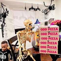 MOTO Pizza - West Seattle - Odd Pizza = PERFECT