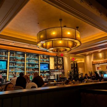 The Cheesecake Factory - Bar area - American Near Me - Scottsdale, Arizona The Cheesecake Factory - Bar area - American Near Me - Scottsdale, Arizona